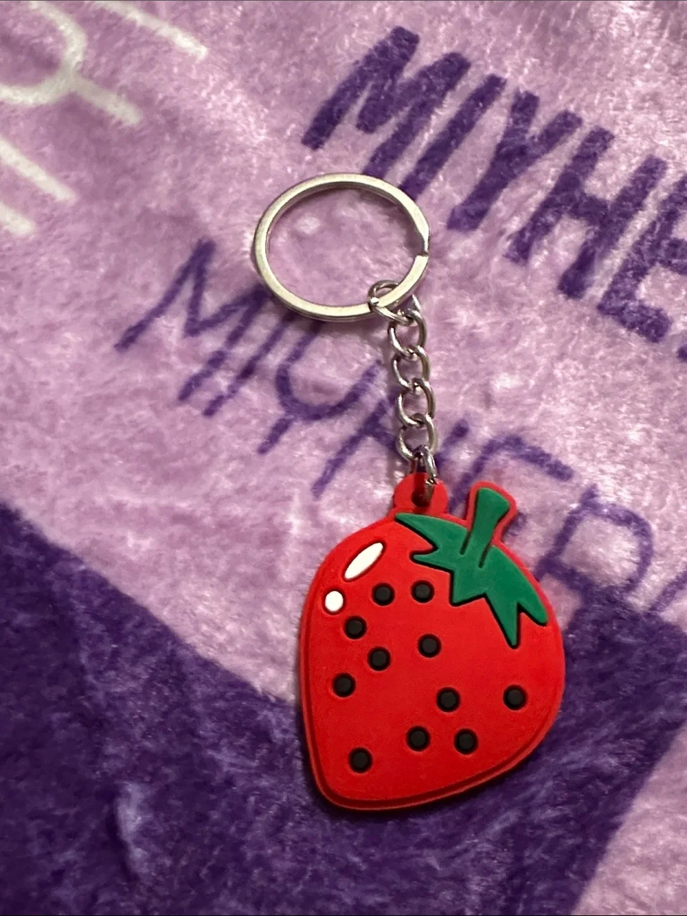 Betsey Johnson 🍓ENTRY TO WIN🫐 a Strawberry Stripe Crossbody & Wallet Set BUY NOW - Picture 7 of 12